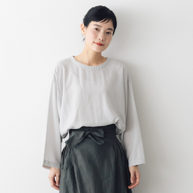 KURASUKOTO Atelier Wardrobe 大人のキュプラ混ブラウス