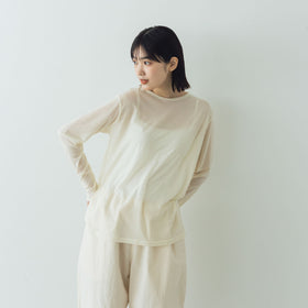 ROBE de PEAU リラックスシアープルオーバー