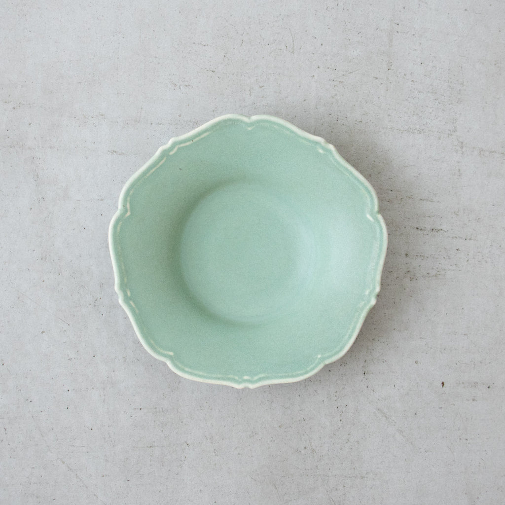Awabi ware 輪花中深皿［一部期間限定販売］