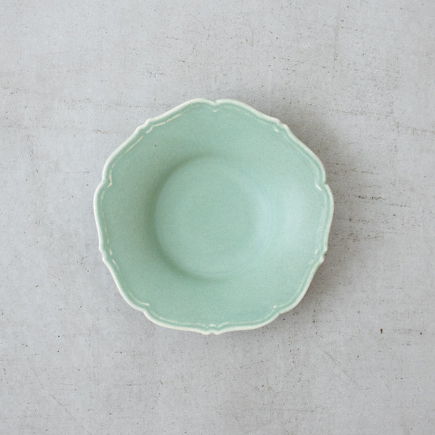 Awabi ware 輪花中深皿［一部期間限定販売］