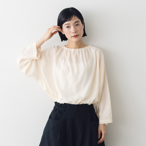 KURASUKOTO Atelier Wardrobe 大人のキュプラ混ブラウス