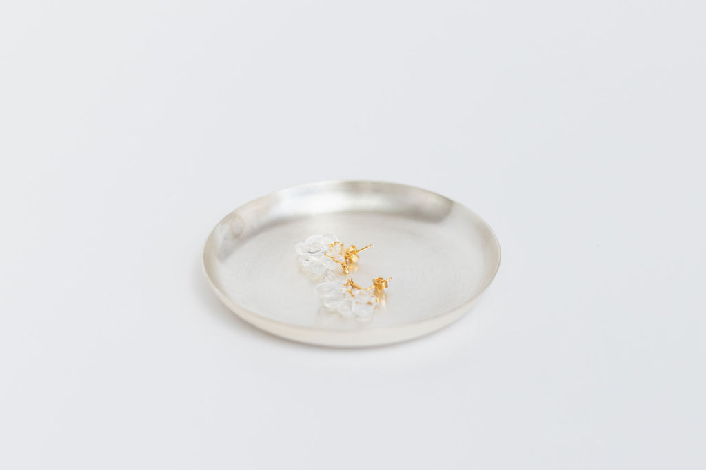 shuó Moonstone Pierce